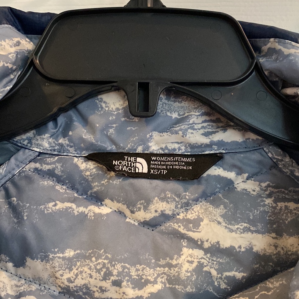 North Face 550 Jacket - Picture 2 of 5
